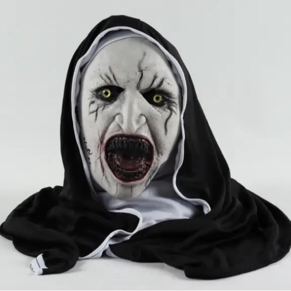 The Nun mask signed by Bonnie Aarons w/COA. The Demon Valek - Picture 2 of 2
